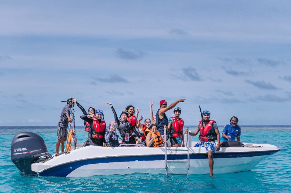 Coral Reef Snorkeling was arranged during the study tour, to encourage the preservation of coral reefs.