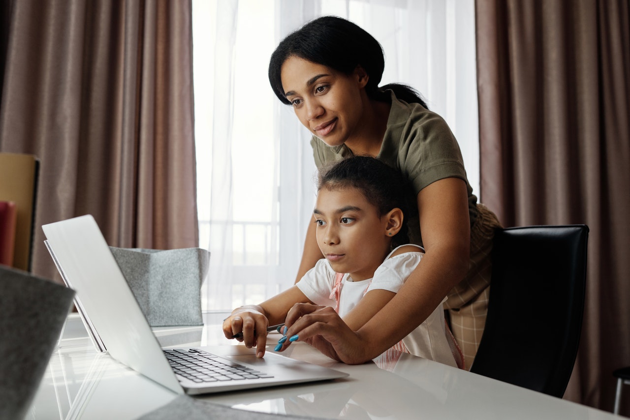 Mom teaching kid a second language