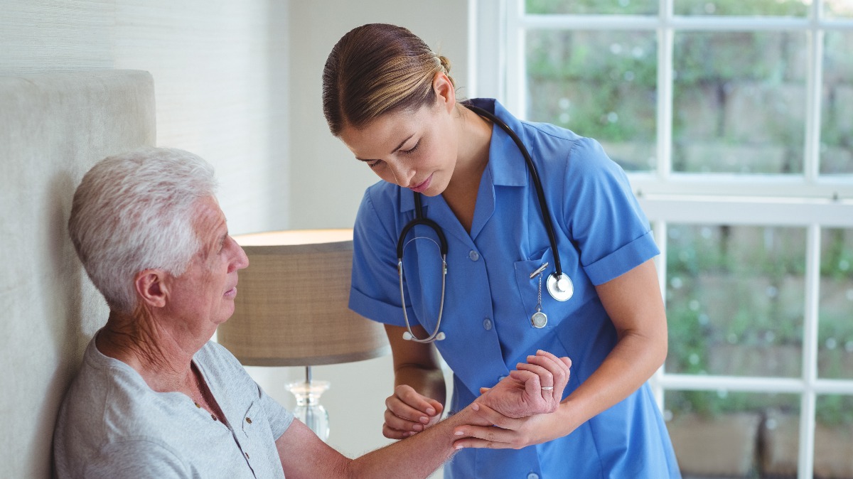 What You Need to Know Before Deciding to Become a Nurse
