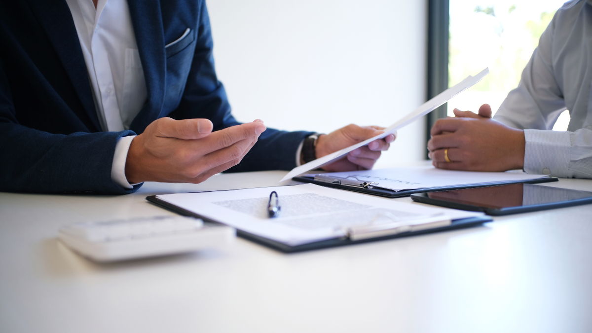 How to Establish a Claim of Negligence in a Slip and Fall Case