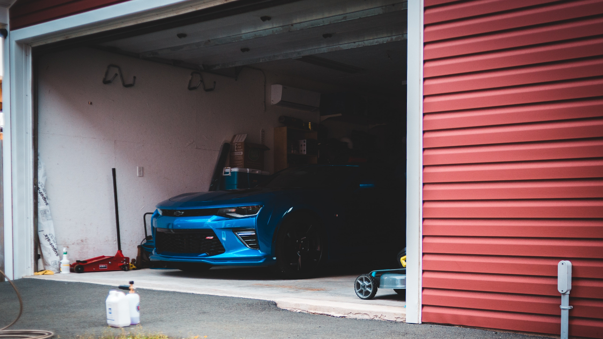Clever Ideas to Use Your Garage Space More Efficiently