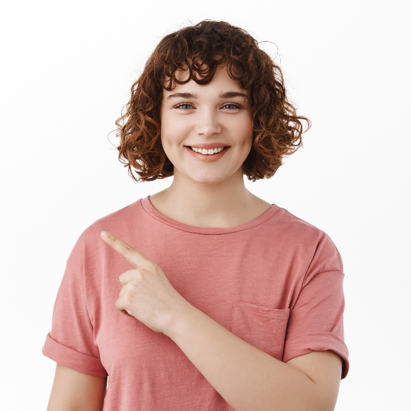 Curly Bangs Hairstyle for This Fall