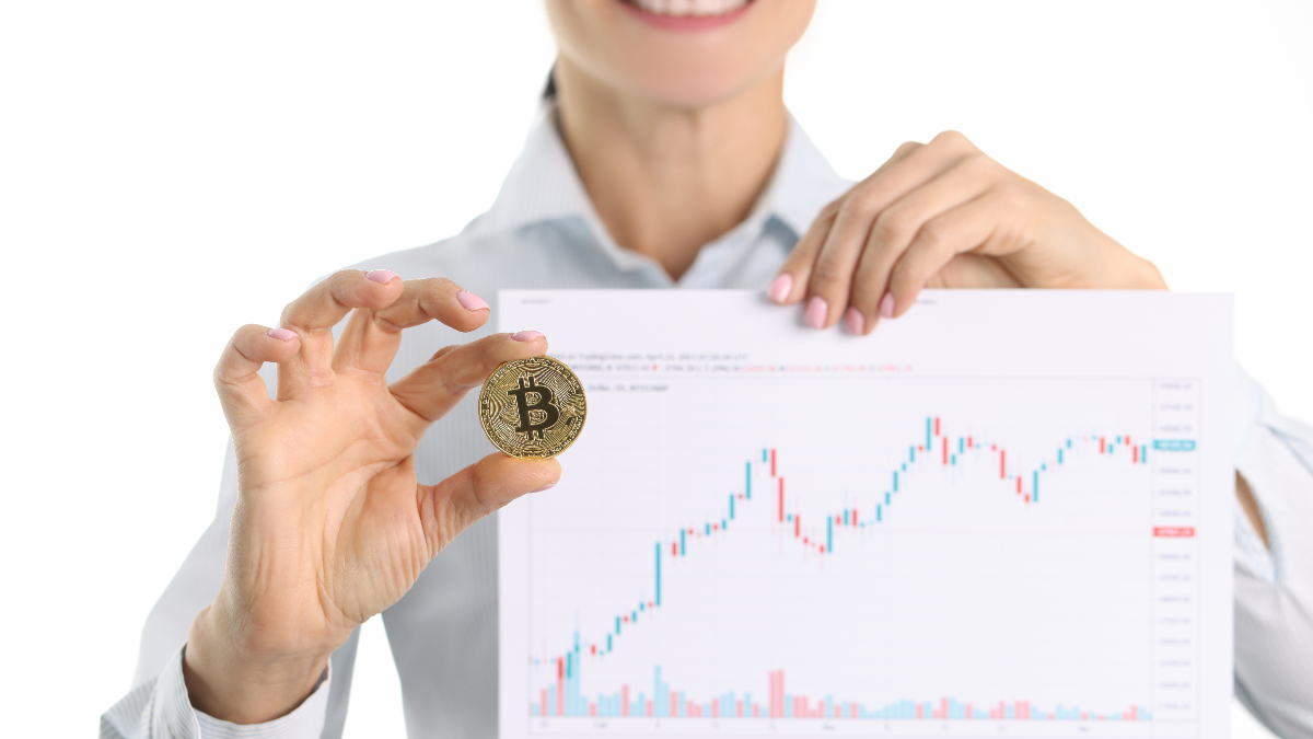 Experts Analyze Which Cryptocurrencies Will Rise in the Next 2 Months