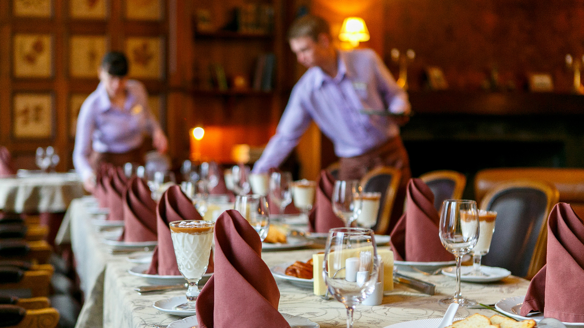What Catering Supplies Do I Need for My Business?