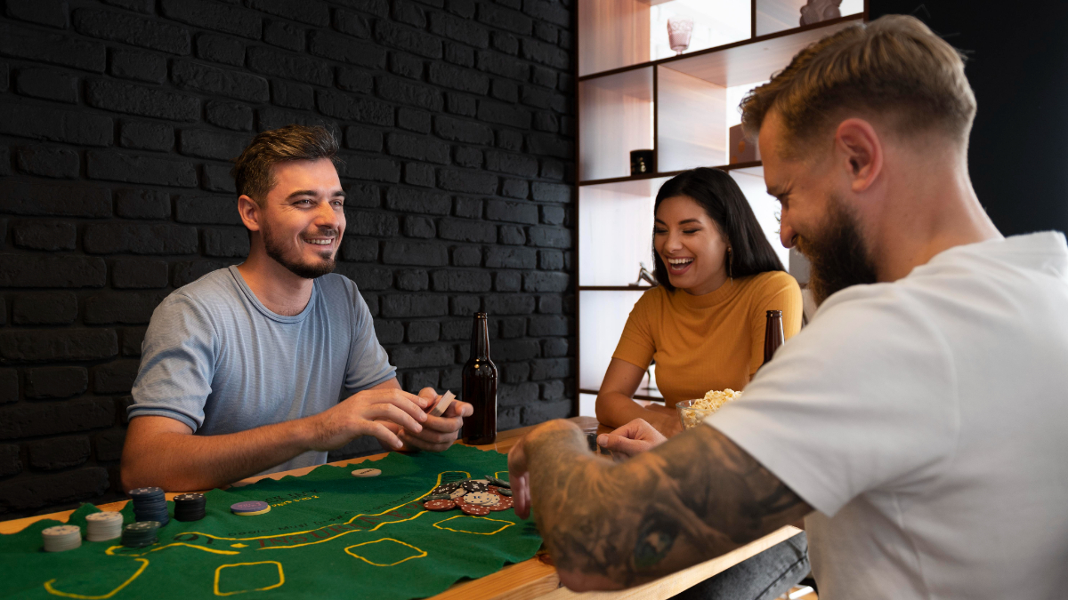 How to Best Enjoy a Night of Gaming With Friends