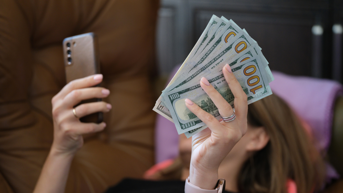 How to Become Better at Online Gambling