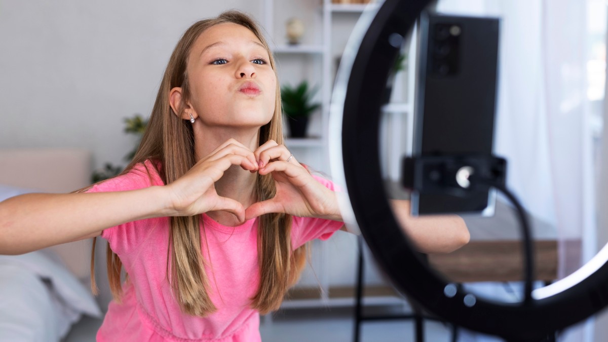 4 Ways to Become More Visible on TikTok