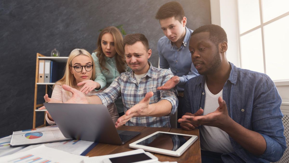 6 Signs You Need a New Laptop