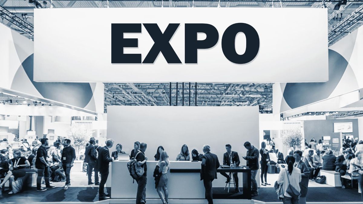7 Top Super Geek Ideas for Your Venture Trade Show Presentation