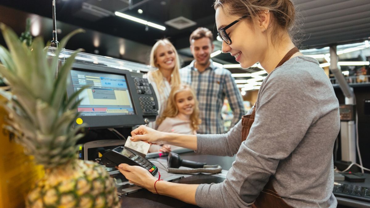 The Evolution of Fulfillment: Innovations in Omnichannel Strategies and Technologies